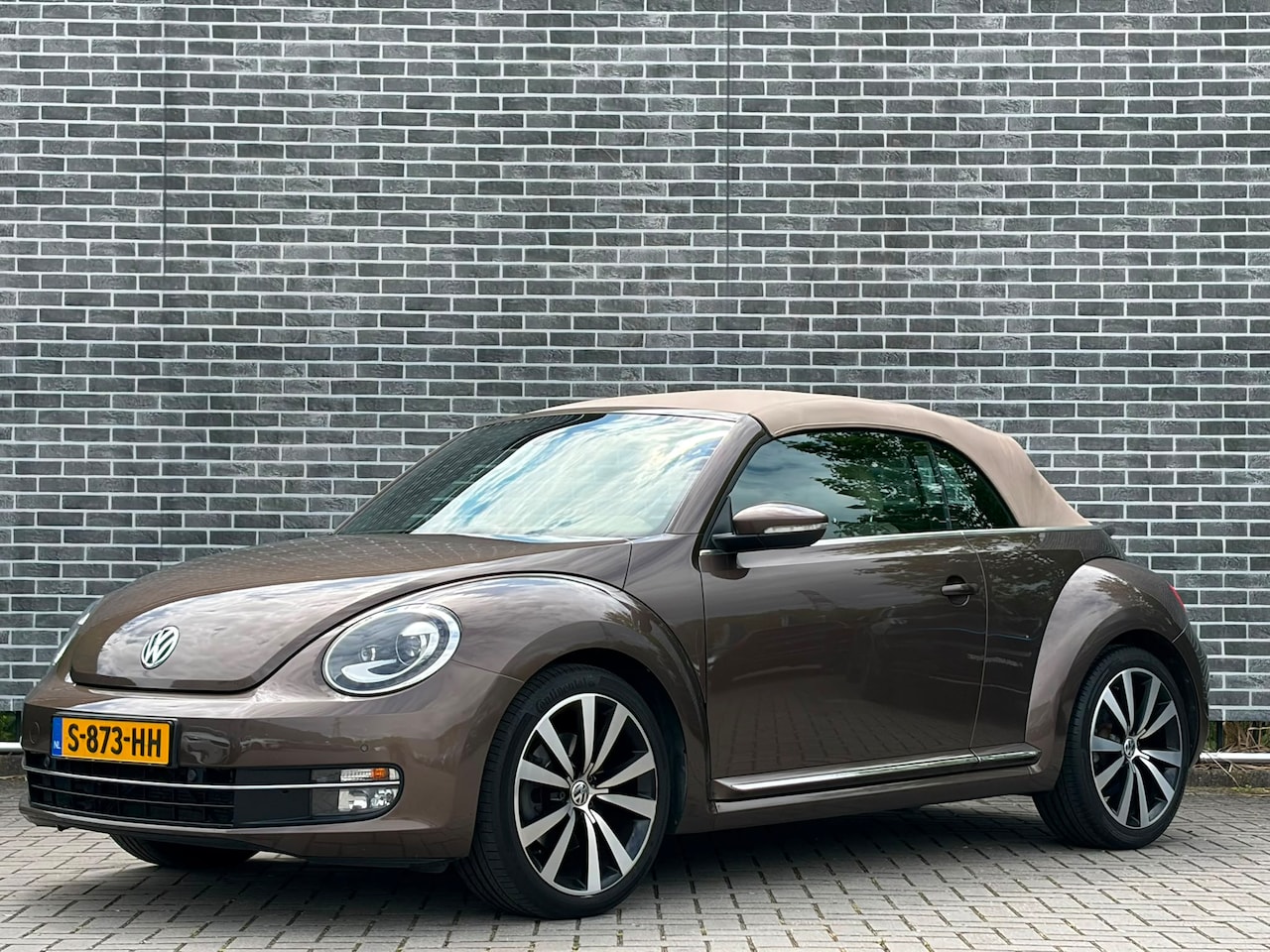 Volkswagen Beetle Cabriolet - 1.4 TSI Design - AutoWereld.nl