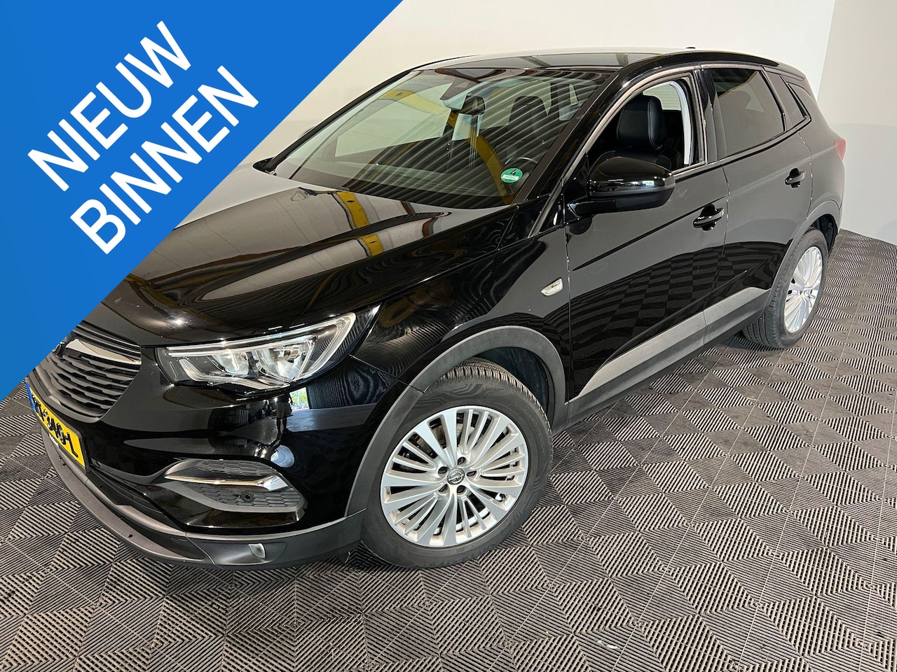 Opel Grandland X - 1.2 Turbo Online Edition 1.2 Turbo Online Edition - AutoWereld.nl