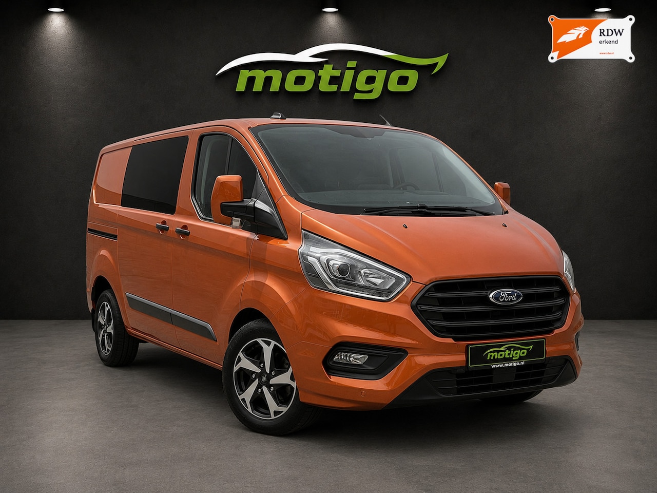 Ford Transit Custom - 300 2.0 TDCI L1H1 Limited DC 300 2.0 TDCI L1H1 Limited DC 1e eigenaar - AutoWereld.nl