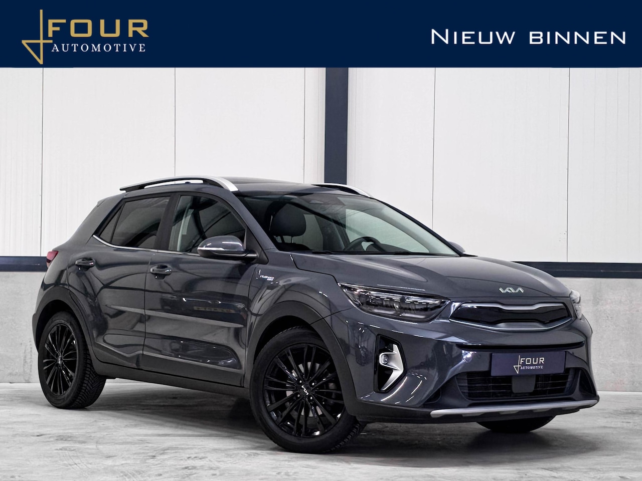 Kia Stonic - 1.0 T-GDi MHEV Platinum | Panoramadak | Volleder | Winter | BLIS | Keyless - AutoWereld.nl