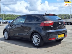 Kia Rio - €2849, - 1.2 CVVT Comfort Pack Apk 7/2027 Airco Nap