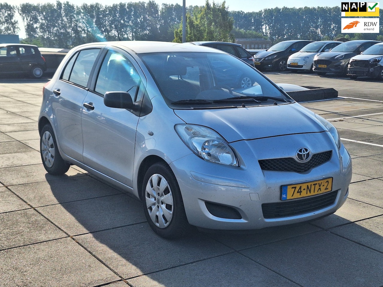 Toyota Yaris - €2249,-1.0 VVTi 5d Aircondition Apk 2027 NAP - AutoWereld.nl