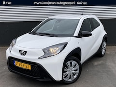 Toyota Aygo X - 1.0 VVT-i MT Play Nette auto, zeer lage KM stand, navigatie Apple CarPlay/Android Auto, ad