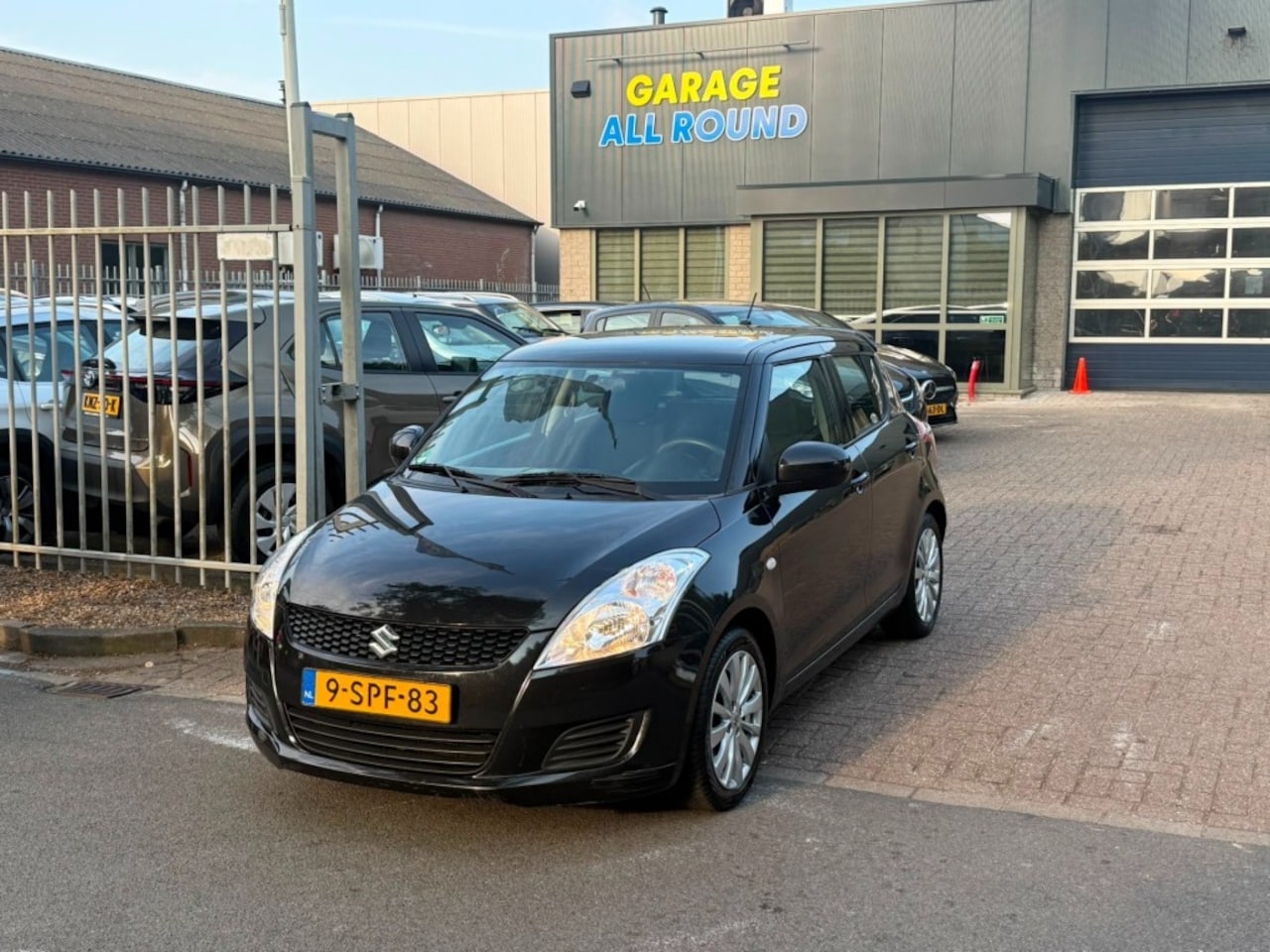Suzuki Swift - 1.2 Bandit EASS/Airco/cruise control/stoelverw./lichtmetaal/trekhaak - AutoWereld.nl