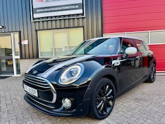 MINI Clubman - 1.5 Cooper Chili Serious Business Mini Clubman Cooper AUTOMAAT 136 pk Navigatie, Sportstoelen van Leder, Xenon/Led etc.