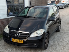 Mercedes-Benz A-klasse - 170 Classic Automaat Pano Carplay StoelVerwarming Airco Nette Auto