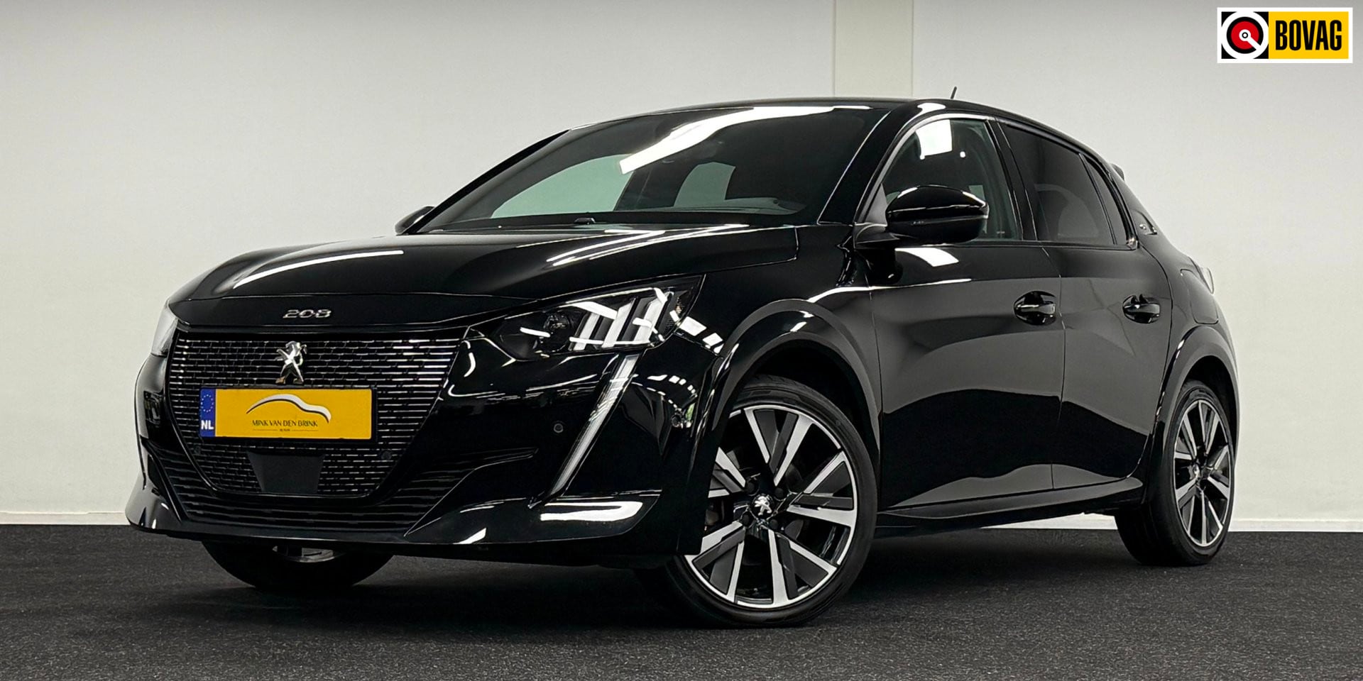 Peugeot 208 - 1.2 Puretech GT-line*Automaat*Navi*Camera*Carplay* - AutoWereld.nl