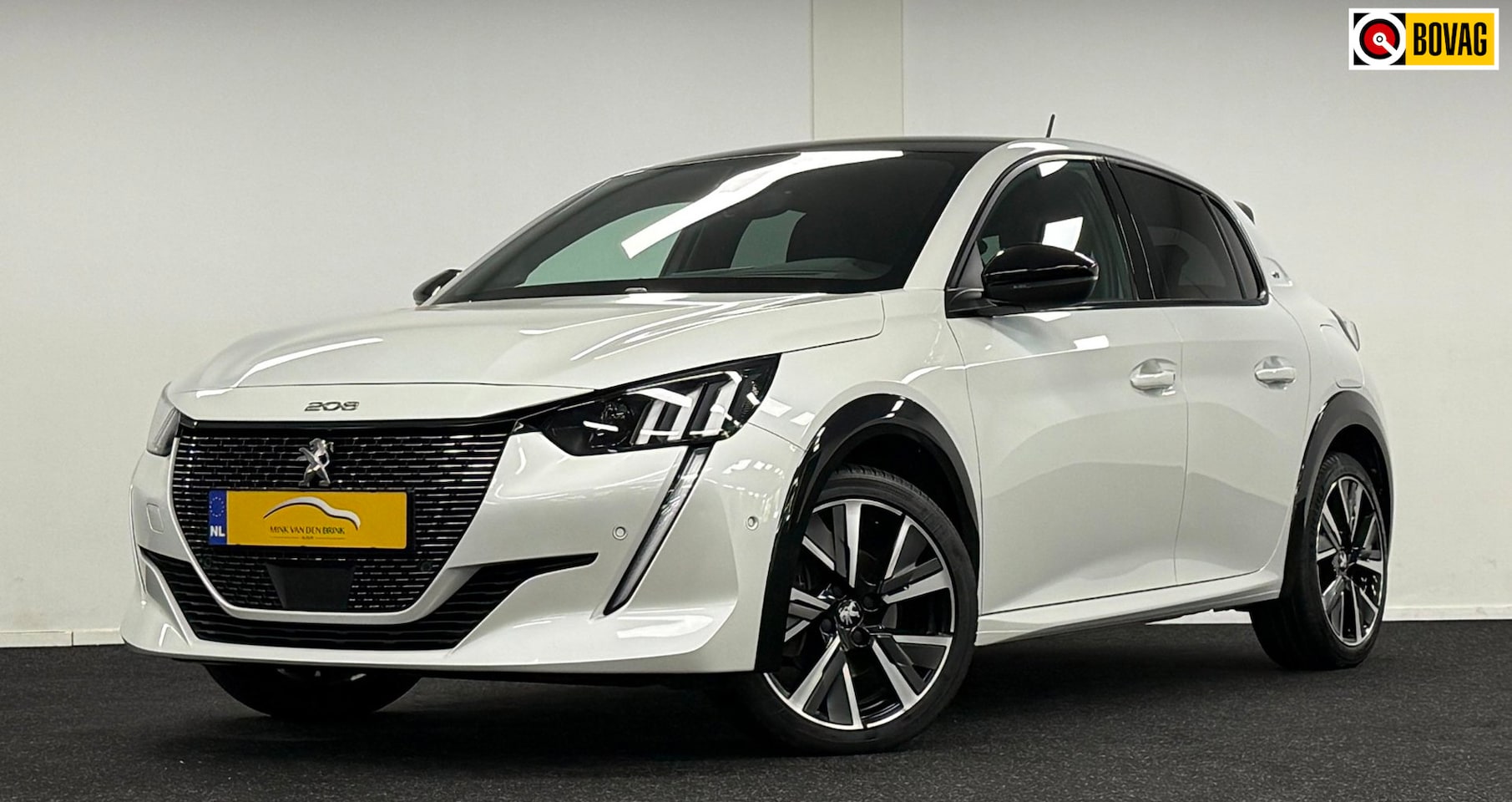 Peugeot 208 - 1.2 PureTech GT Pack*Automaat*VolLeder*Memory*Stoelverw*Camera*Navi - AutoWereld.nl
