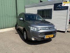 Mitsubishi Outlander - 2.0 Intense AUTOMAAT - TREKHAAK - ONDERHOUDEN
