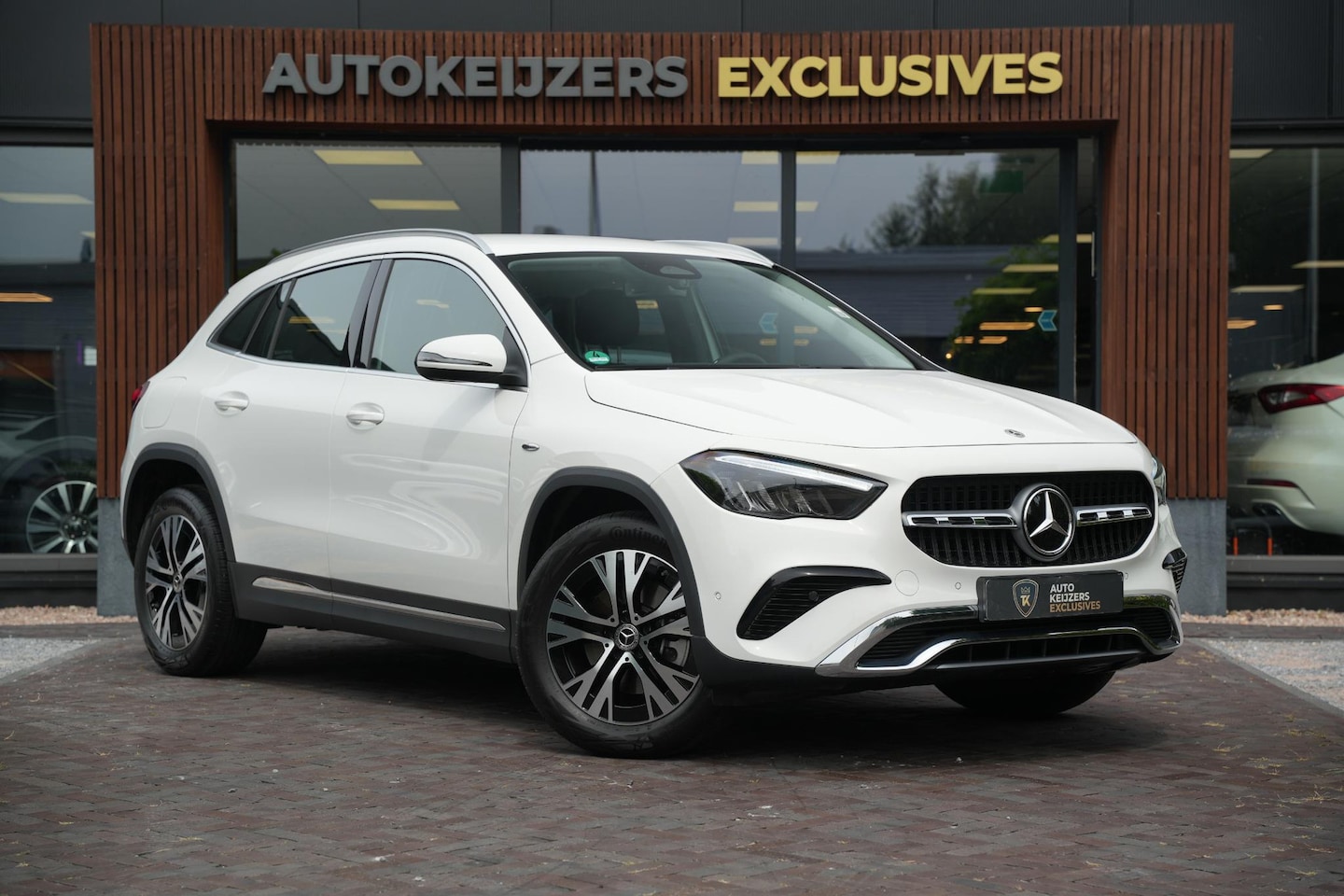 Mercedes-Benz GLA-Klasse - 250 e Business Solution Adapt. Cruise Stoelverw. LED Dodehoek - AutoWereld.nl