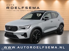 Volvo XC40 - 2.0 B4 Plus Black Edition|Lounge Pakket|Panoramisch dak
