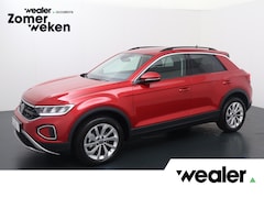 Volkswagen T-Roc - 1.5 TSI Life | 150 PK | Trekhaak | Adaptive Cruise Control | Climate control | Achteruitri