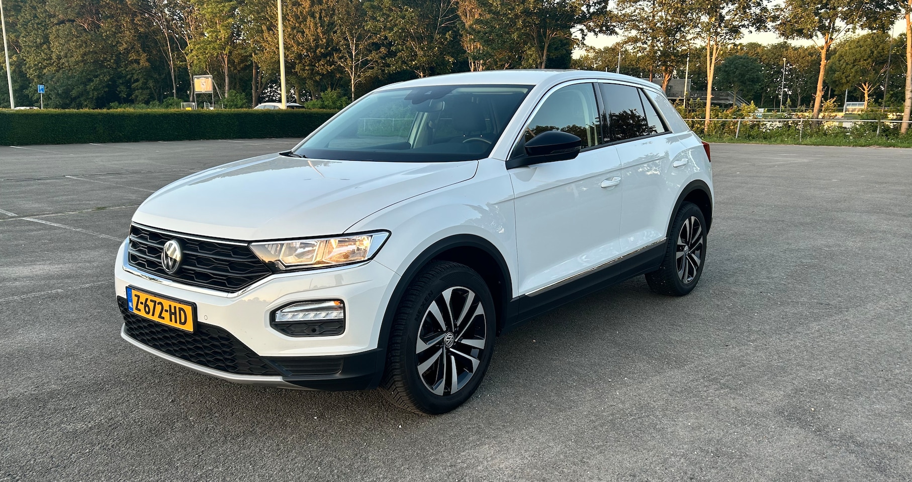 Volkswagen T-Roc - 1.0 TSI Style United Uitvoering - AutoWereld.nl