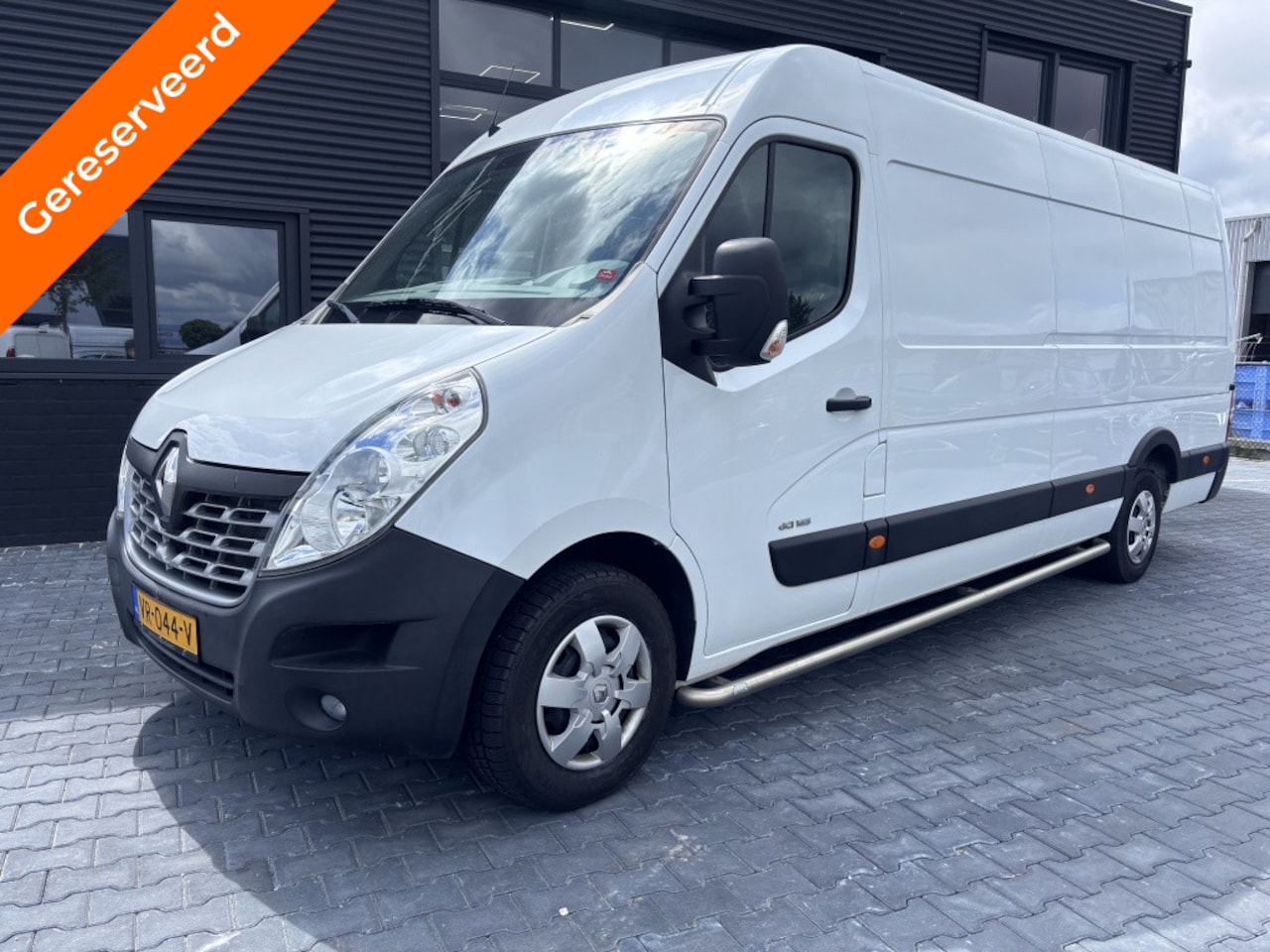 Renault Master - T35 2.3 dCi L4H2 MARGE/CAMERA/NAVI/TREKHAAK/PDC/99000KM!!km!! - AutoWereld.nl