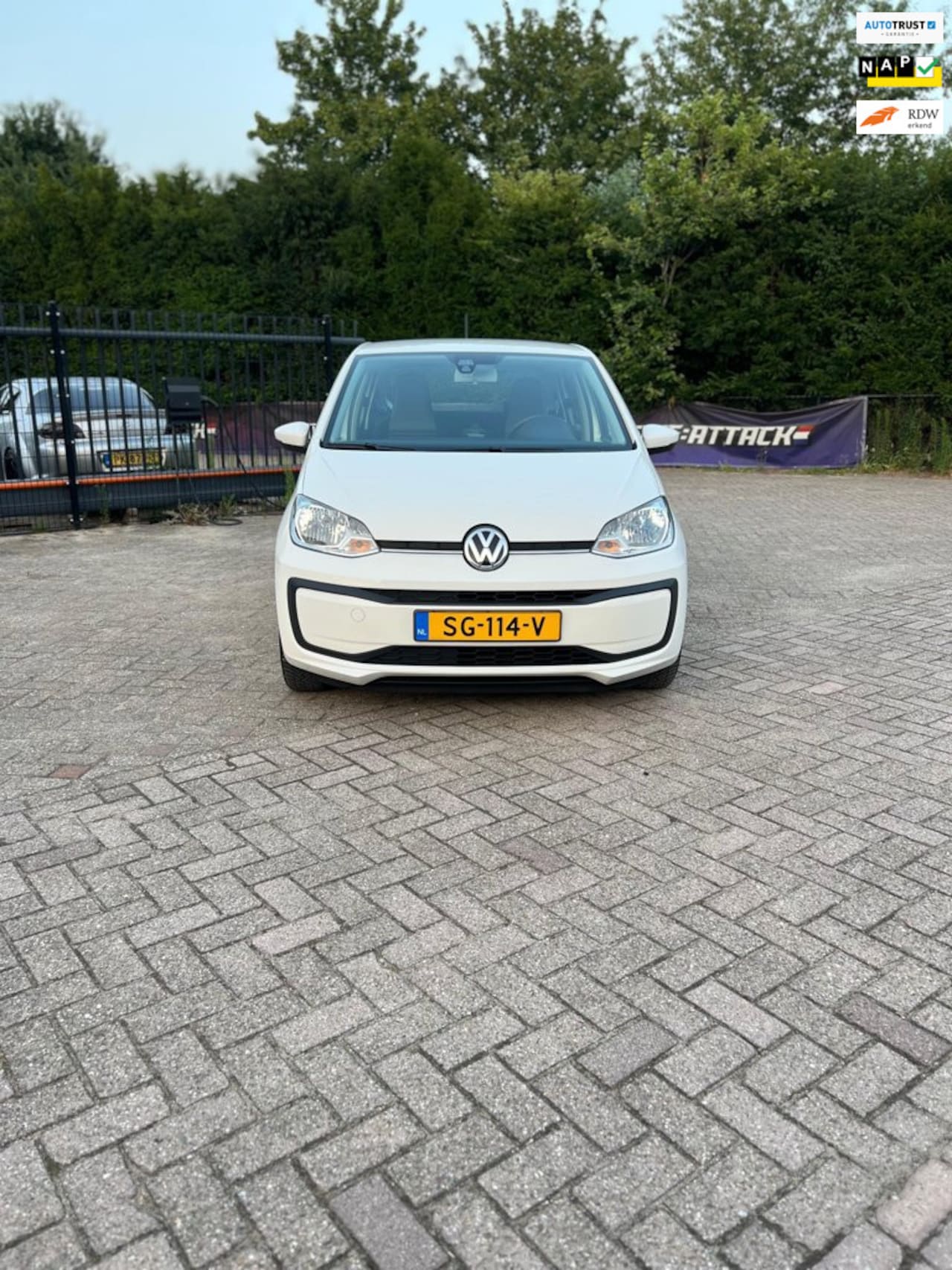 Volkswagen Up! - 1.0 BMT move up! | DAB | Airco | Bluetooth | 5 Deu - AutoWereld.nl
