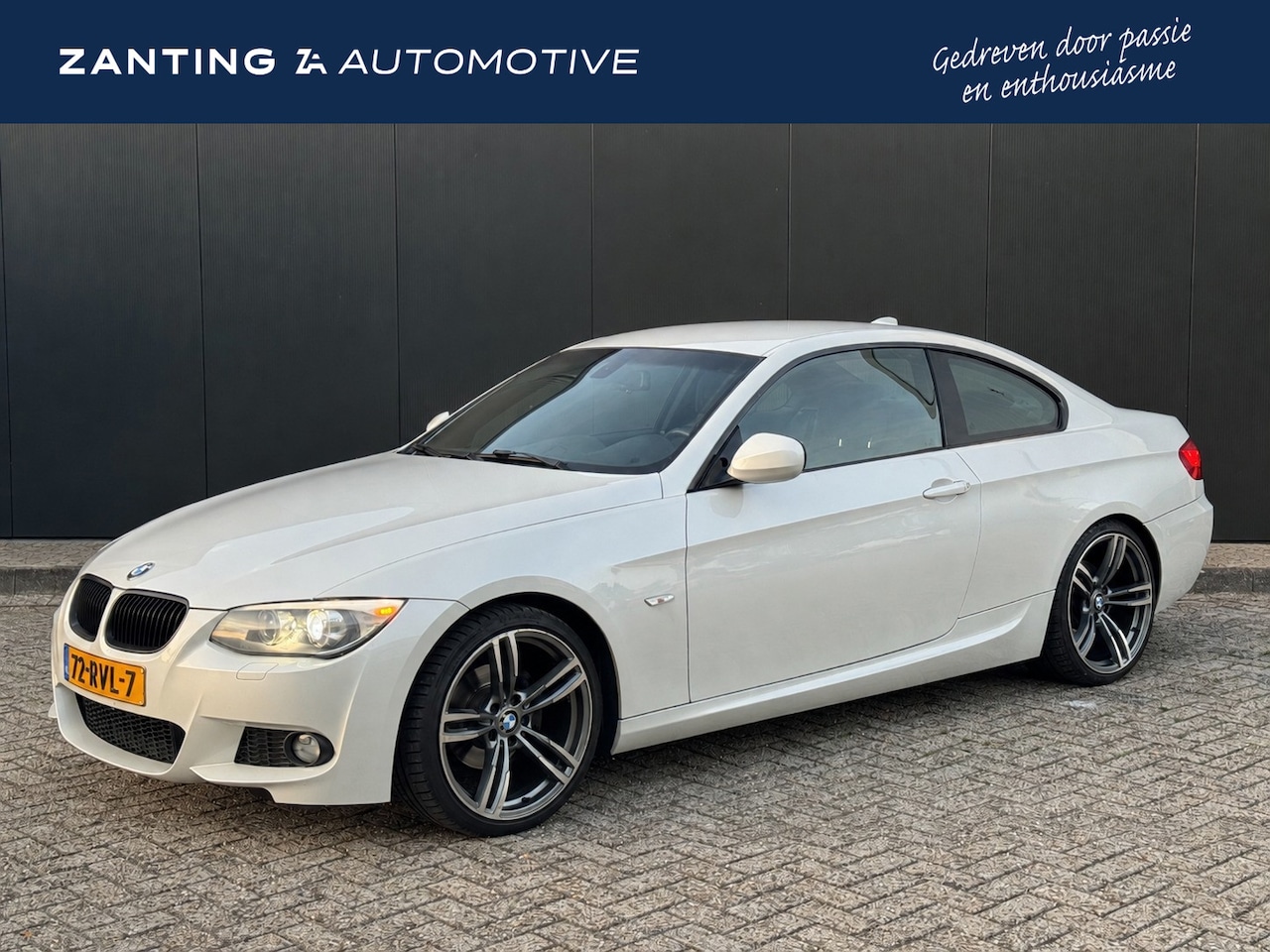 BMW 3-serie Coupé - 320i M-Sport pakket | Orig. NL | Xenon | Sportstoelen | Navi |Netjes Onderhouden! | Recent - AutoWereld.nl