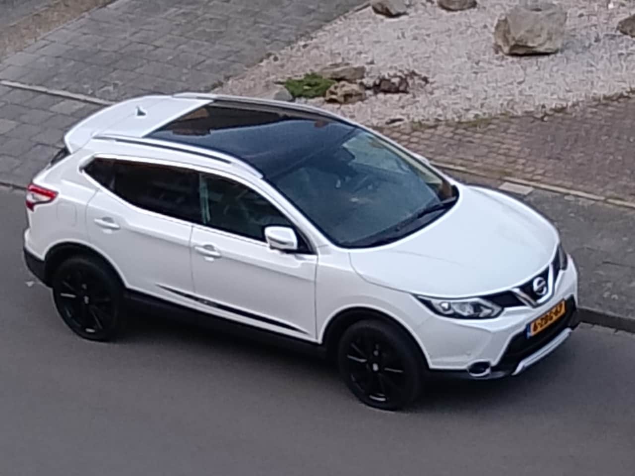 Nissan Qashqai - 1.2 Tekna Zeer goede onderhoudsgeschiedenis aantoonbaar - AutoWereld.nl