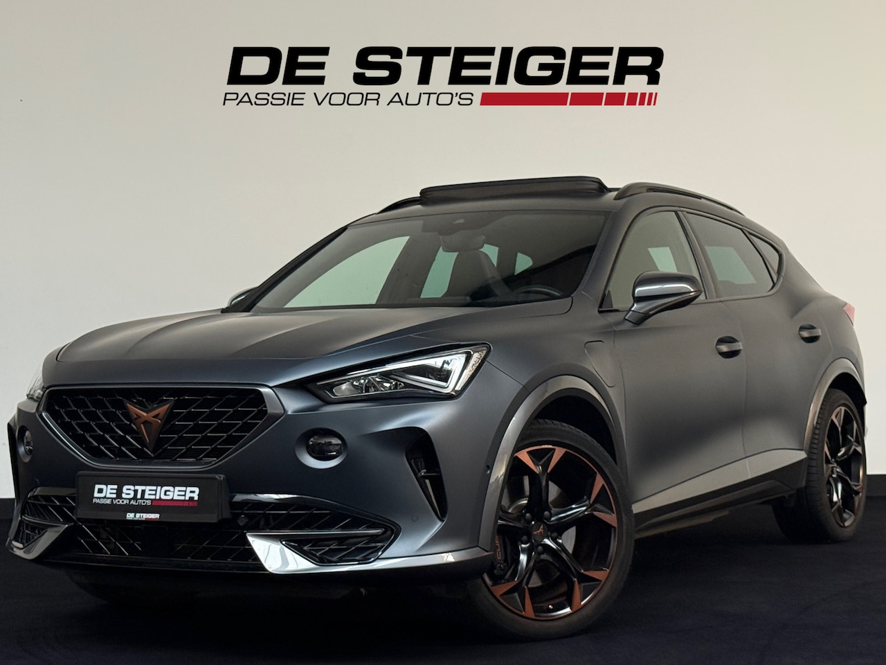 CUPRA Formentor - 1.4 e-Hybrid VZ Copper Edition Pano 245PK Keyless Sfeer Camera - AutoWereld.nl