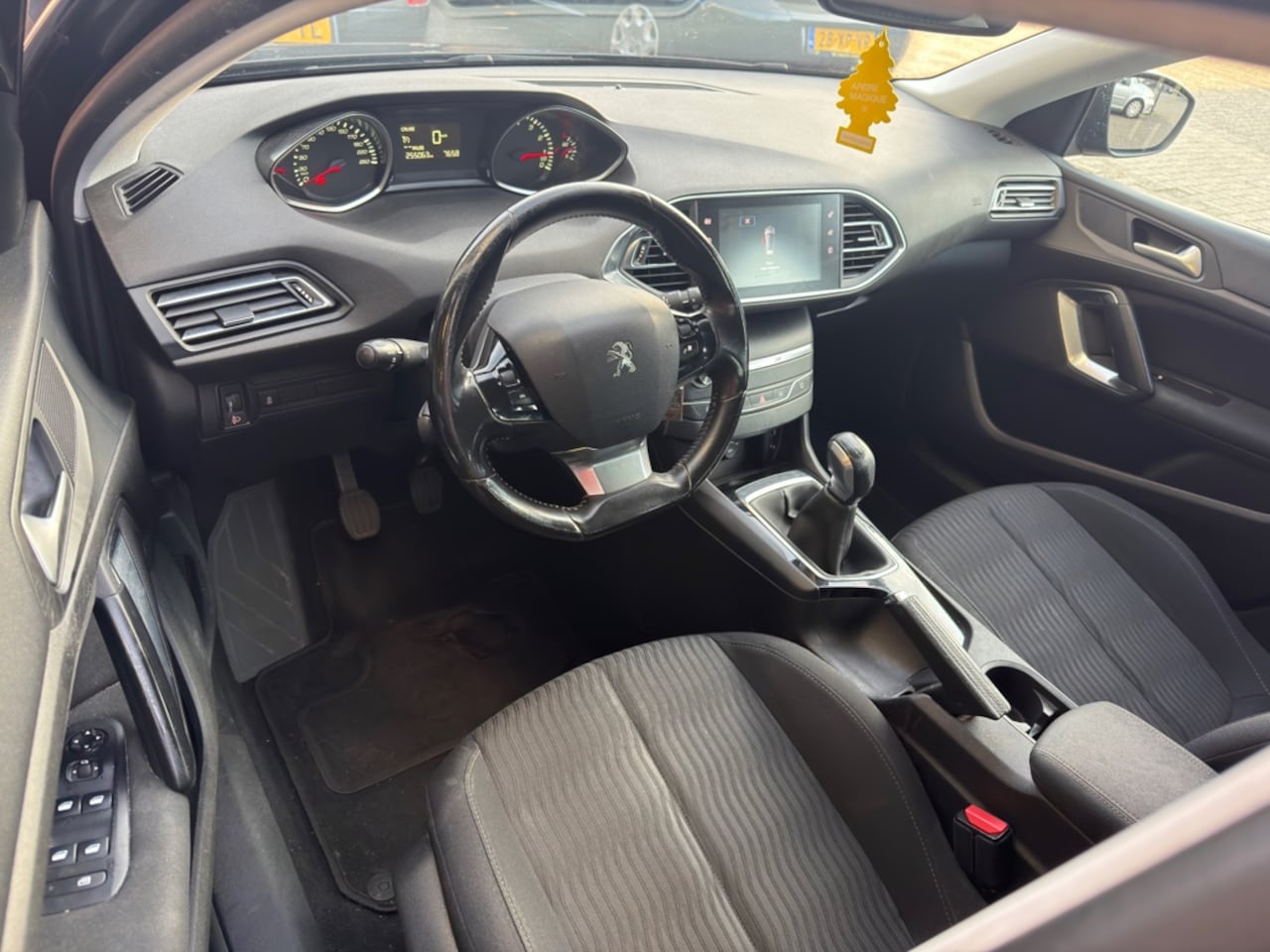 Peugeot 308 - 1.2 PureTech Active AIRCO/PARKEERSENSOR/DEALER ONDERHOUDEN - AutoWereld.nl