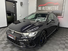 Volkswagen Golf - 8 2.0 TSI R 4Motion Akra