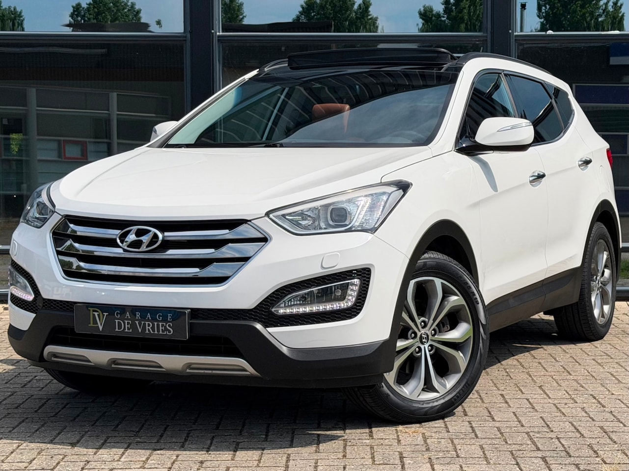 Hyundai Santa Fe - 2.4i GDI 4WD Premium 7p Aut Full Option Panoramadak 2000KG Trekgewicht Garantie - AutoWereld.nl