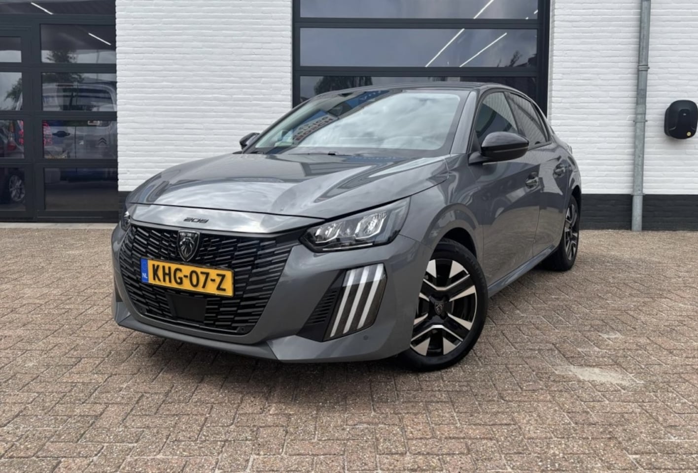 Peugeot 208 - 1.2 PureTech Allure 1.2 PureTech 100pk Allure - AutoWereld.nl