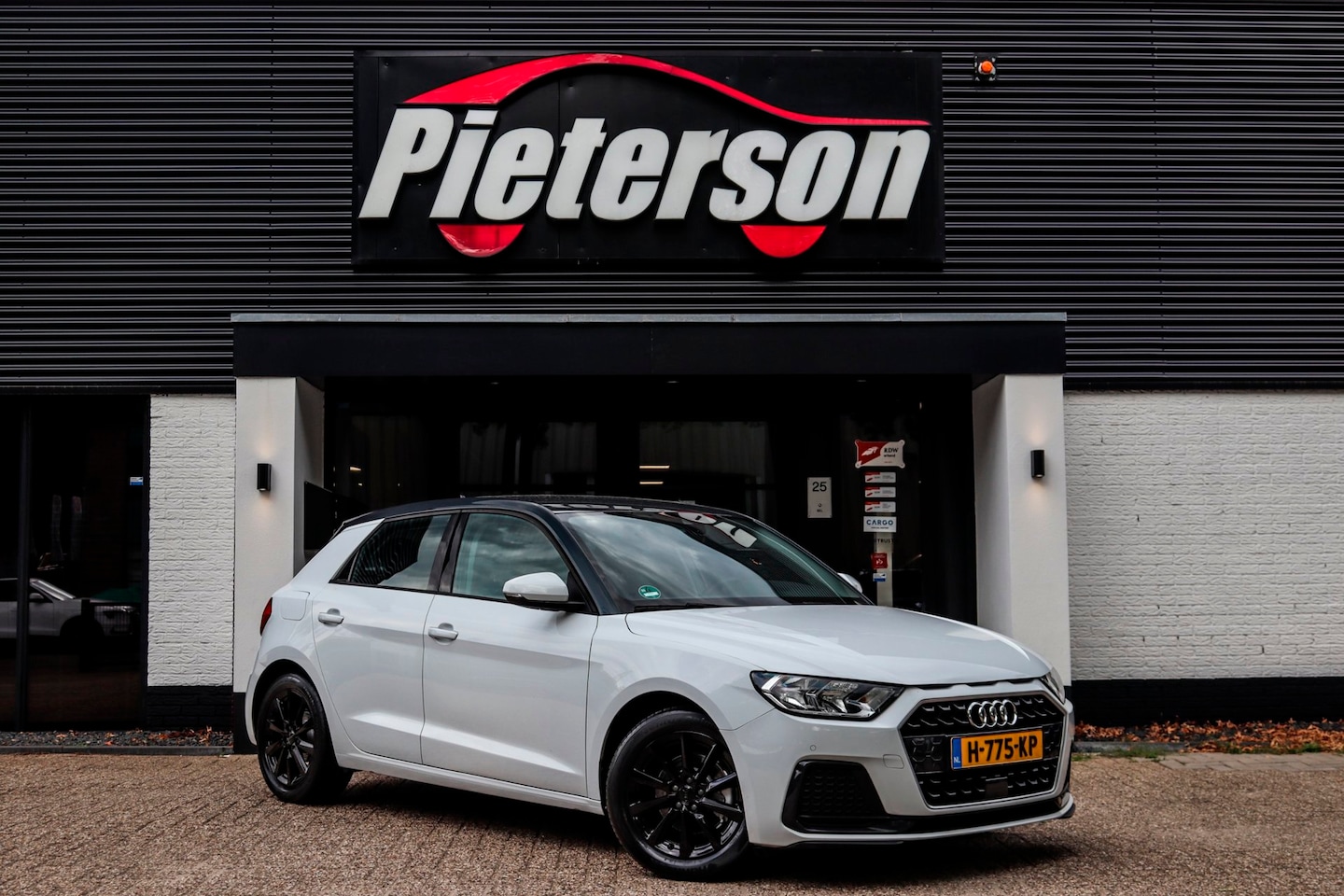 Audi A1 Sportback - 30 TFSI S-Line AUTOMAAT CRUISE NETTE AUTO - AutoWereld.nl