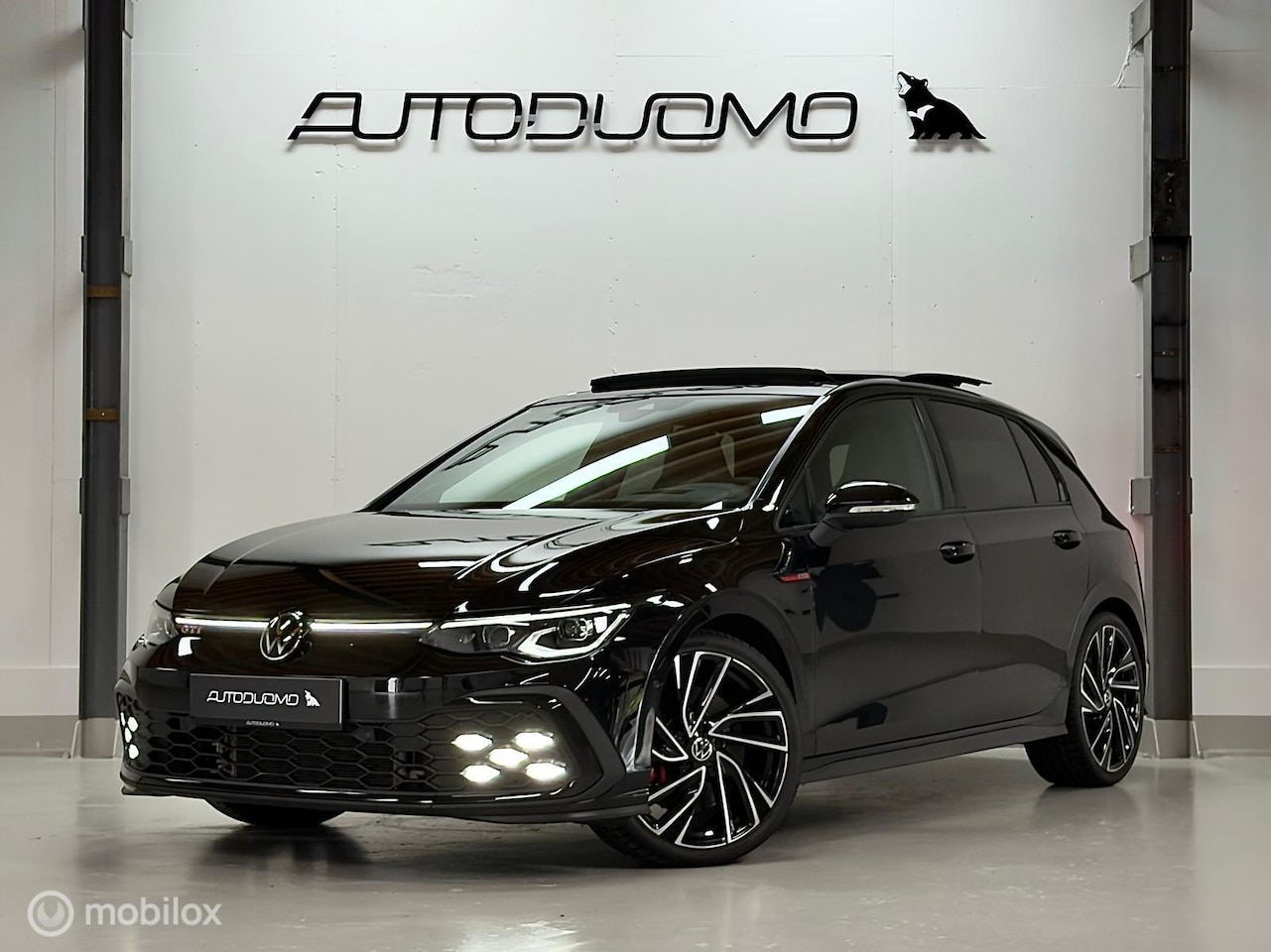 Volkswagen Golf - 2.0 TSI GTI | GAR. 2027 | PANO | DCC | HUD | HarmanKardon | IQ | 19" - AutoWereld.nl