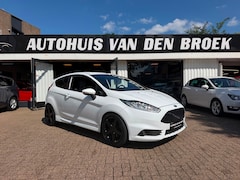Ford Fiesta - 1.6 ST2 182Pk|Ac|Navi|Clima|Recaro|Leder|Lmv|Elek Pakket|Nw Apk