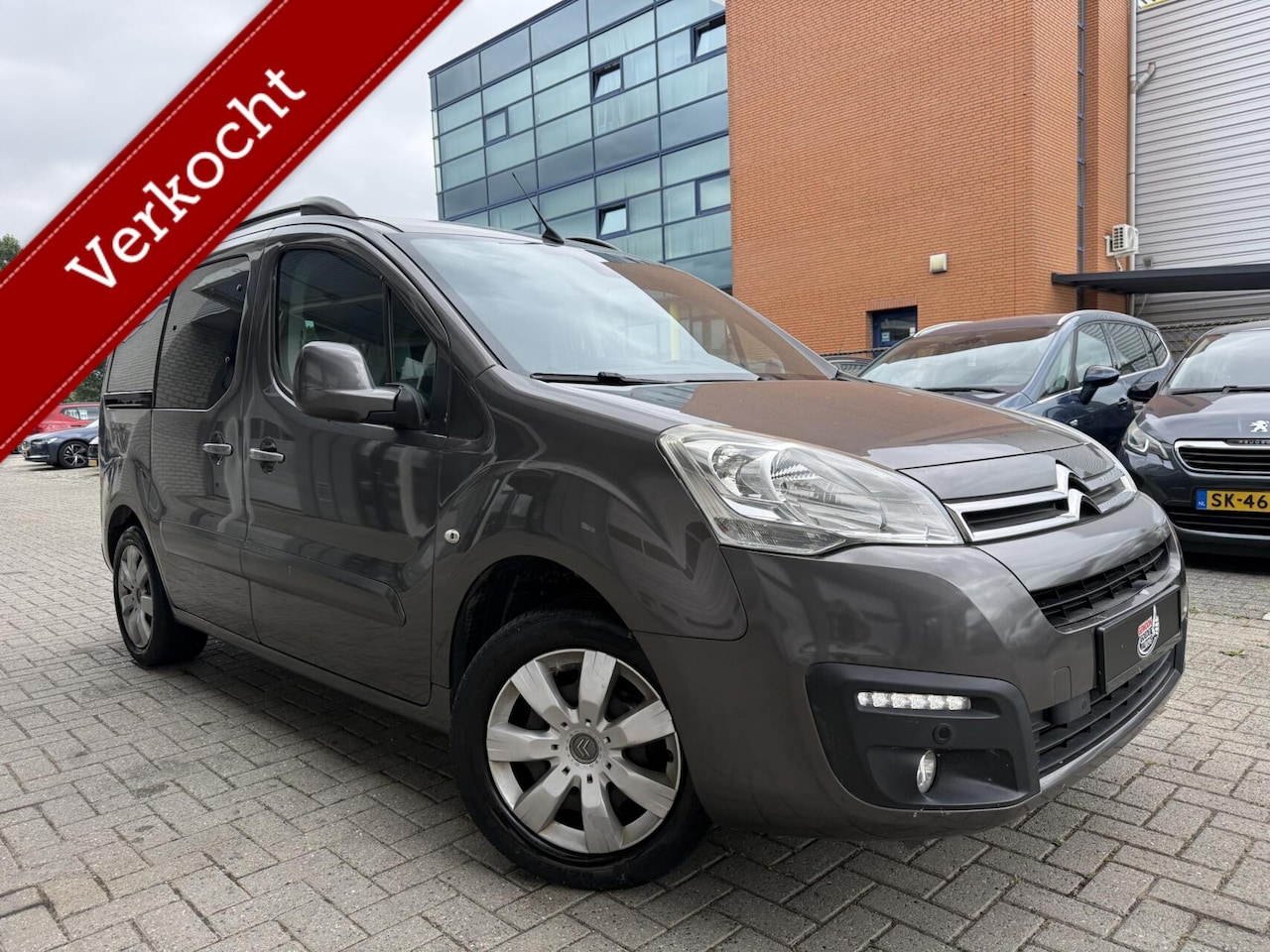 Citroën Berlingo - combi 1.2 PureTech Feel - AutoWereld.nl