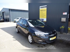 Opel Astra - 1.4 Turbo Business+
