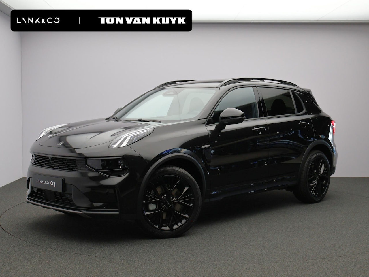Lynk & Co 01 - 1.5 More Pano | 360 Camera | Leder | Stuurverwarming - AutoWereld.nl