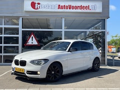 BMW 1-serie - 114i Upgrade Edition /170 PK/Cruise/Airco/Lederen Sport interieur/Xenon/APK 07-2027/