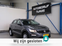 Volkswagen T-Roc - 1.5 TSI Style Business Automaat - N.A.P. Airco, Crusie, Navi, PDC, Carplay