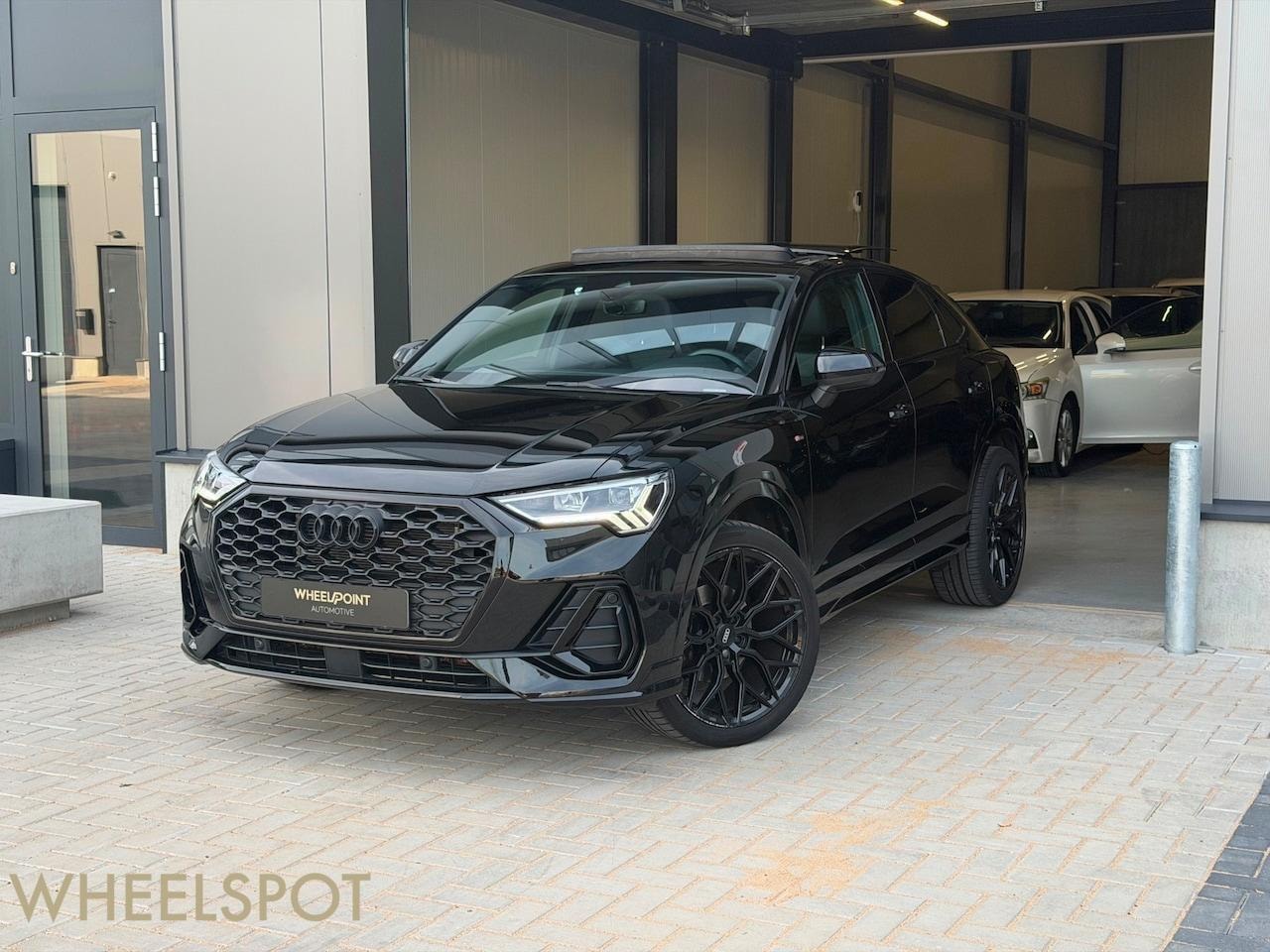 Audi Q3 Sportback - 35 TFSI S-line|Pano|Camera|20inch|Trekhaak - AutoWereld.nl