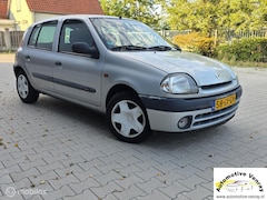 Renault Clio - 1.4-16V Ludo, automaat inruilkoopje