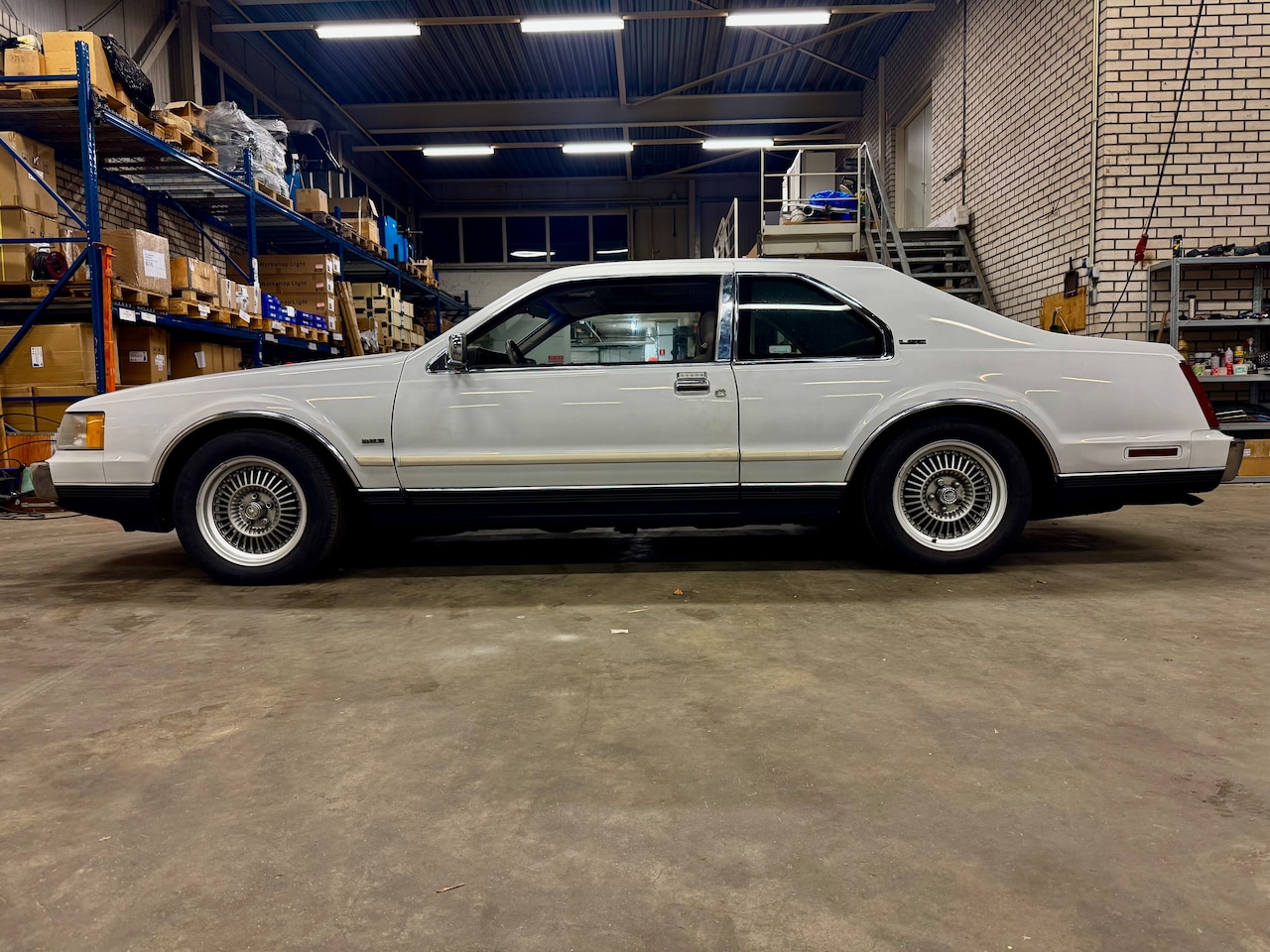 Lincoln Continental - 5.0 Mark VII LSC 225 pk - AutoWereld.nl