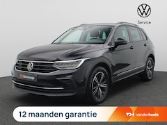 Volkswagen Tiguan - 1.5 TSI Life 150PK DSG Trekhaak, Achteruitrijcamera, Stoel-Stuurverwarming, 18" LM Velgen,