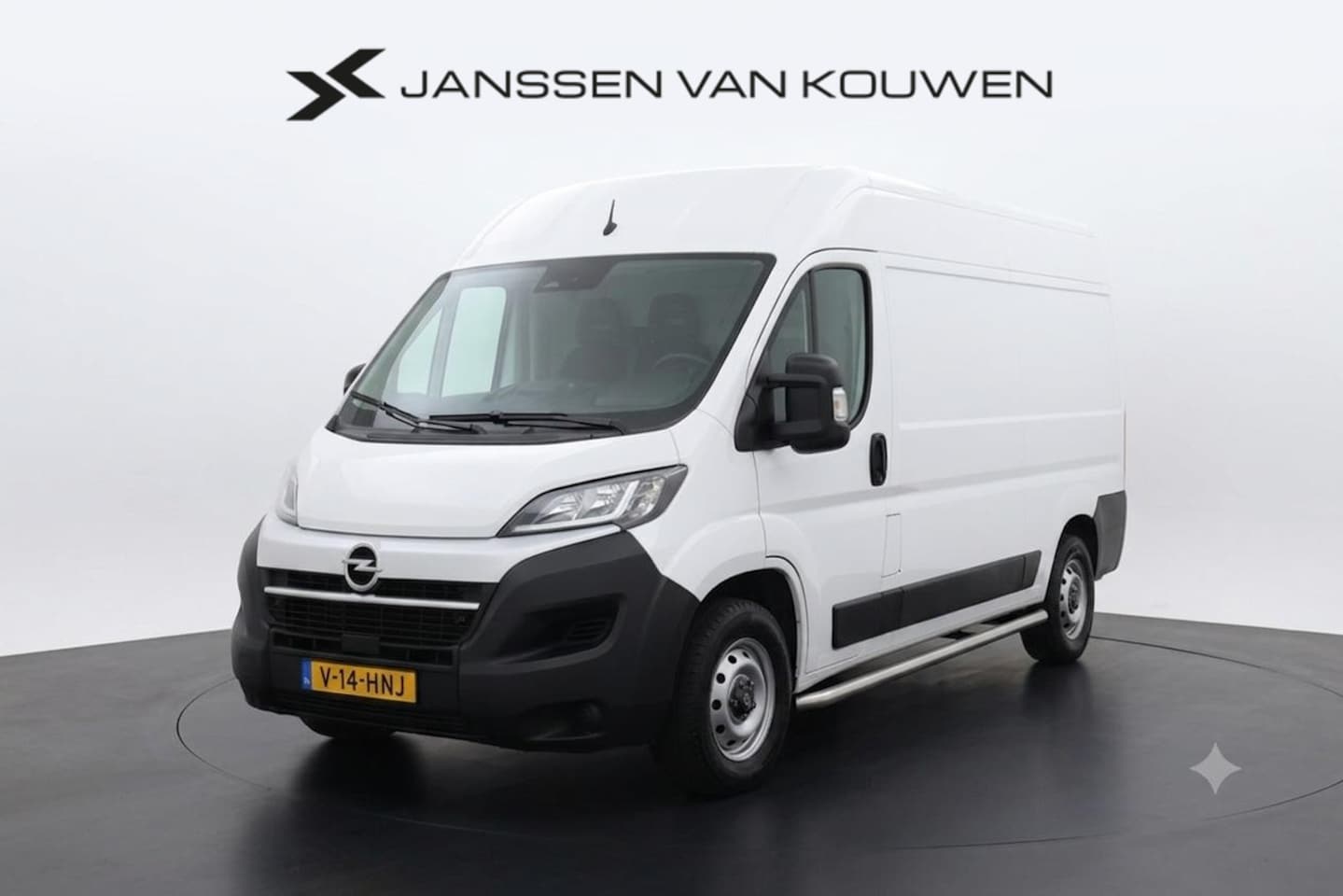 Opel Movano - 2.2D 140 S&S L2H2 3.5t / Camera / Apple CarPlay / Navigatie / Cargo medium pakket / Sideba - AutoWereld.nl