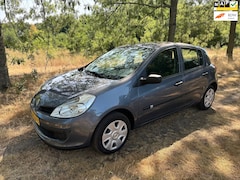 Renault Clio - 1.2-16V Expression APK 04-01-2027