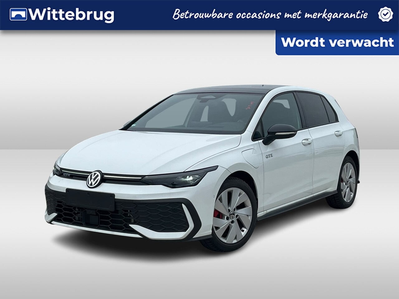Volkswagen Golf - 1.5 eHybrid 272pk GTE DSG Automaat Black Style / Panorama schuifdak / LM 18 inch / Navigat - AutoWereld.nl