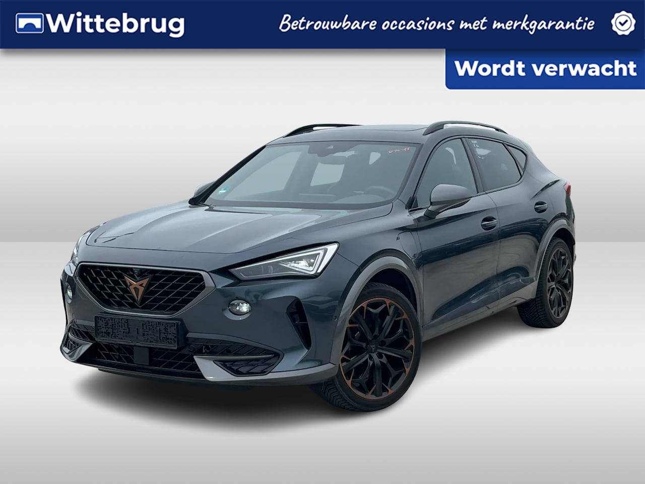 CUPRA Formentor - 1.4 e-Hybrid 245PK VZ Black Edition / Panoramadak / Memory Seat / 360 Camera / Zwenkbare T - AutoWereld.nl