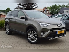 Toyota RAV4 - 2.0 VVT-i AWD Executive Business