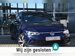 Volkswagen Golf - 1.5 eTSI R-Line DSG Pano Matrix LED Camera ACC 1e Eigenaar BTW