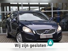 Volvo V60 - 1.6 T4 Momentum Navi Trekhaak Cruise Control PDC 1e Eigenaar NAP