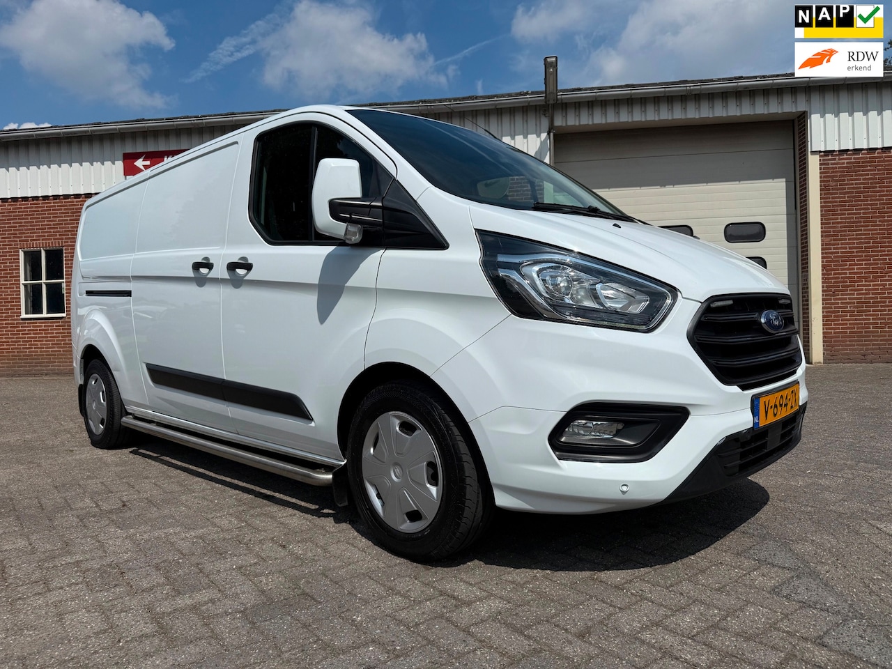 Ford Transit Custom - 340 2.0 TDCI L2H1 Trend 131PK euro 6 optioneel met Sortimo inrichting - AutoWereld.nl