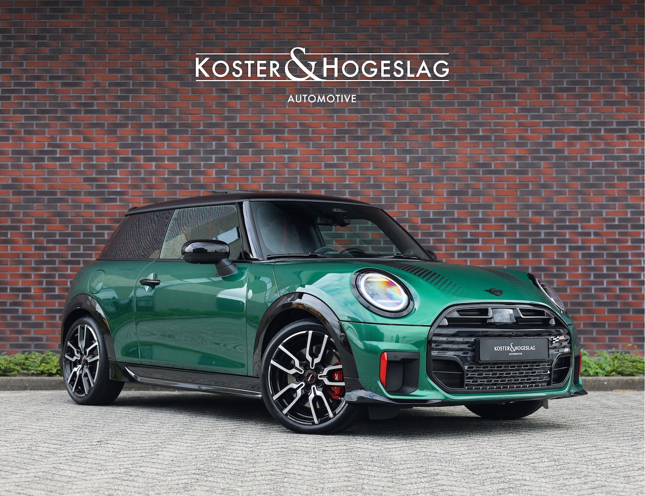 MINI 3-Deurs - Cooper John Cooper Works | Pano - HUD - XL Pack - AutoWereld.nl