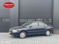 Audi A4 Limousine - 1.6 Advance Automaat Airco Nieuwe APK