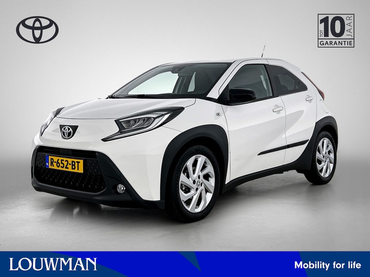 Toyota Aygo X - 1.0 VVT-i MT first 1.0 VVT-i MT first - AutoWereld.nl