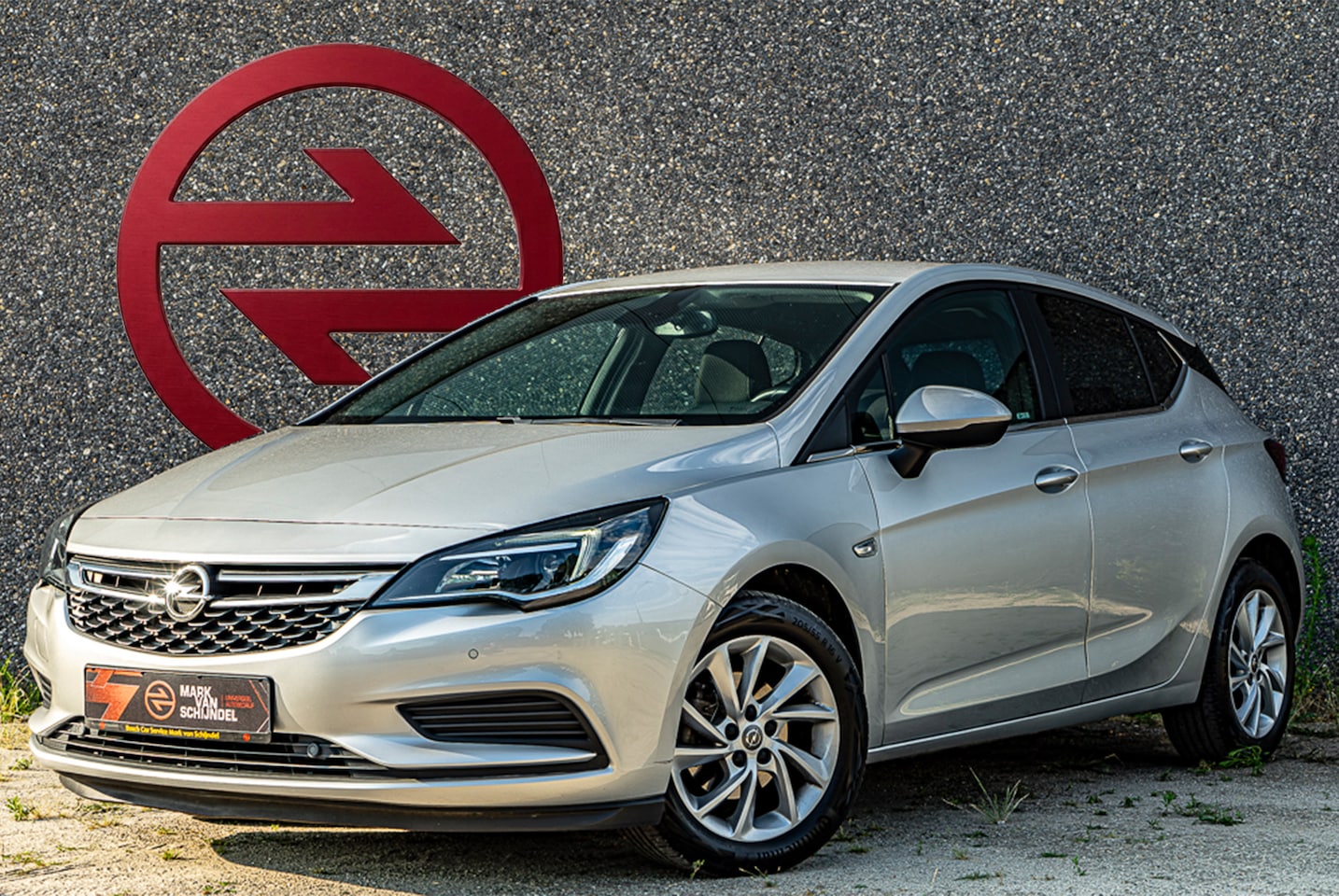 Opel Astra - 1.0 Turbo Online Edition / Trekhaak / Apple Carplay / Camera / Parkeersensoren / Navigatie - AutoWereld.nl